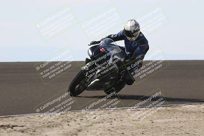 media/Nov-02-2025-Lets Ride (Sun) [[f7a3caa734]]/B Group/1120am (Turn 2 Inside)/